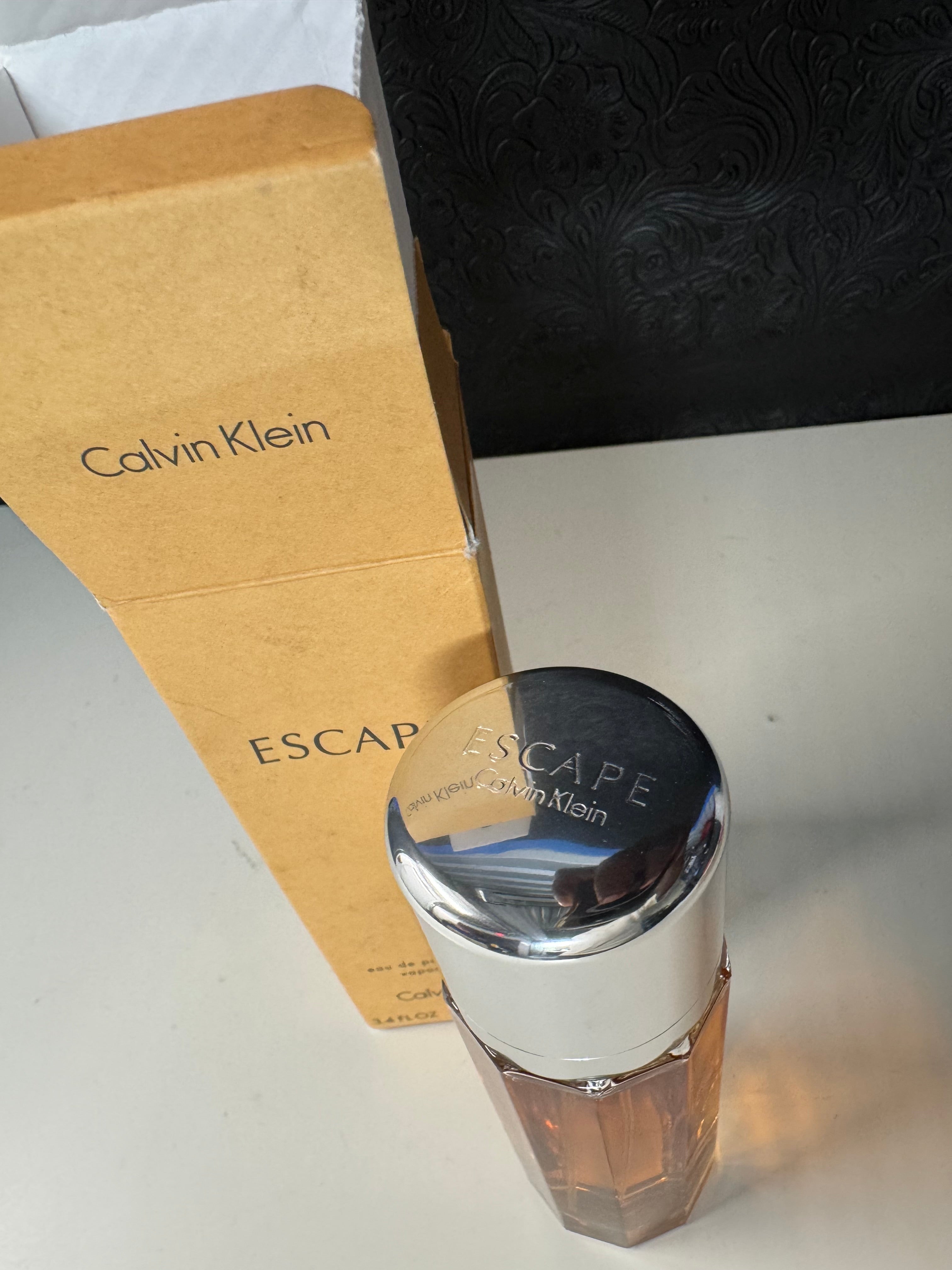 Calvin Klein Escape Parfum Spray (New)