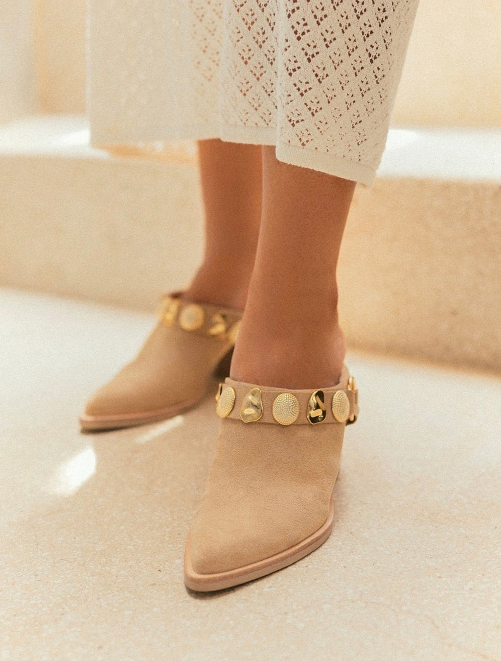 Dolce Vita Kanyon Studded Suede Mules in Dune Suede (New)