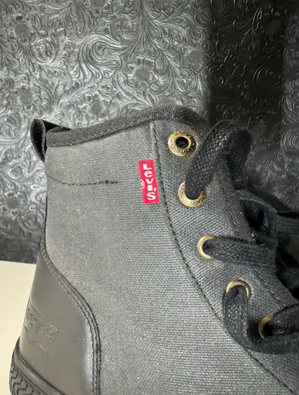 Levi's Black Canvas Lace-Up Ankle Boot (Like New)