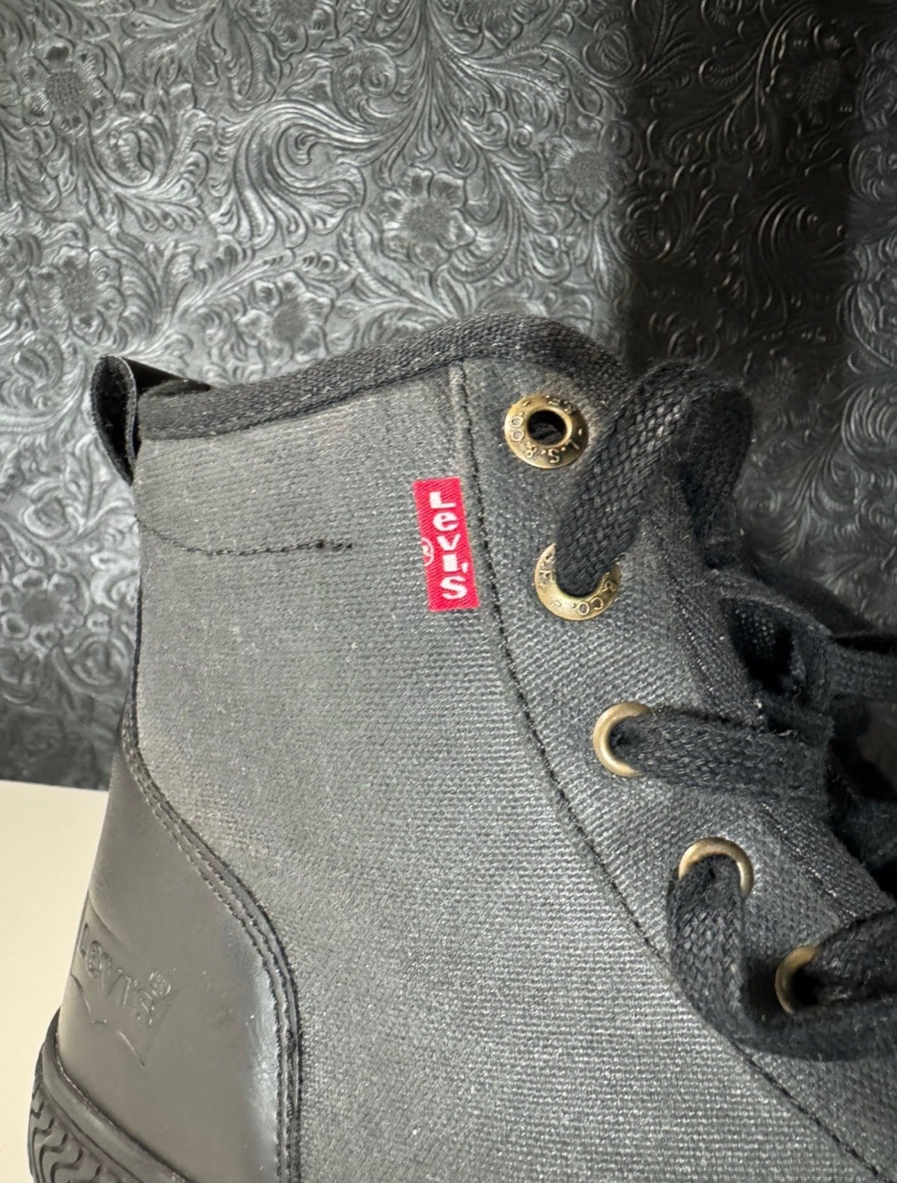 Levi's Black Canvas Lace-Up Ankle Boot (Like New)