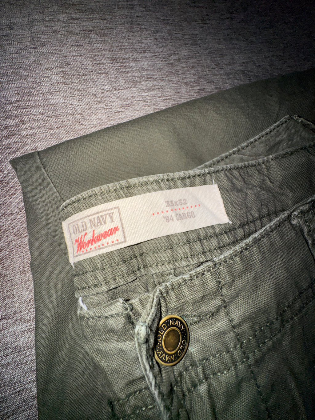 Old Navy 94 Cargo Pants (Like New)