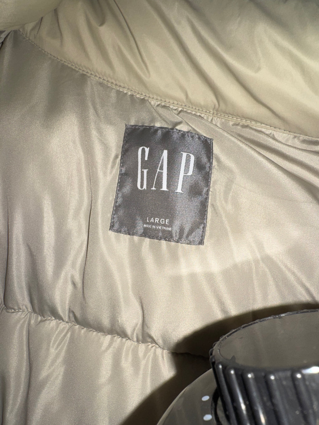 GAP Recycled Cream Nylon Puffer Vest