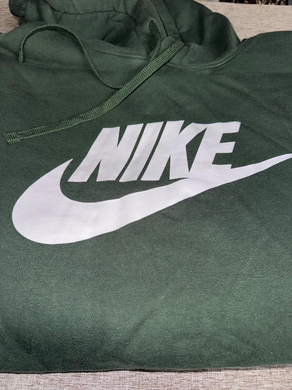 Men’s Nike Pullover Hoodie with Swoosh Logo (Like New)