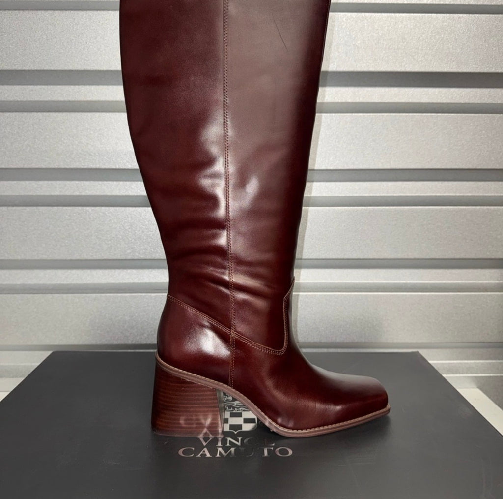 Vince Camuto Women's Rich
Brown Heeled Boots (New)