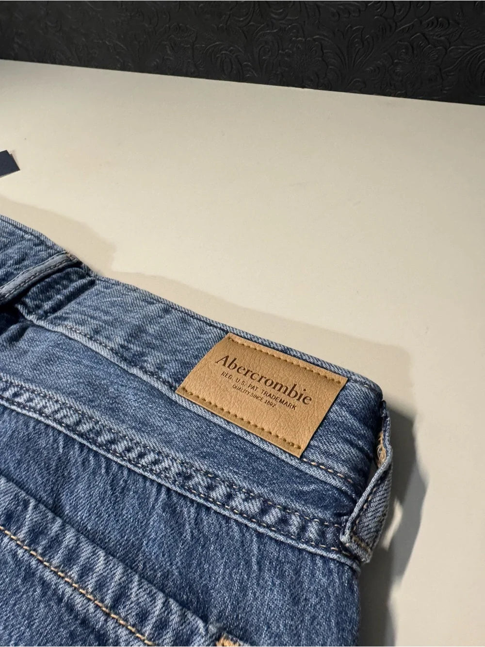 Abercrombie Kids high rise ultra wide leg jeans (New)