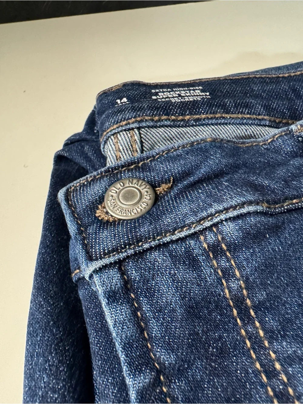 Old Navy High-Waisted Rockstar Super-Skinny Jeans (New)