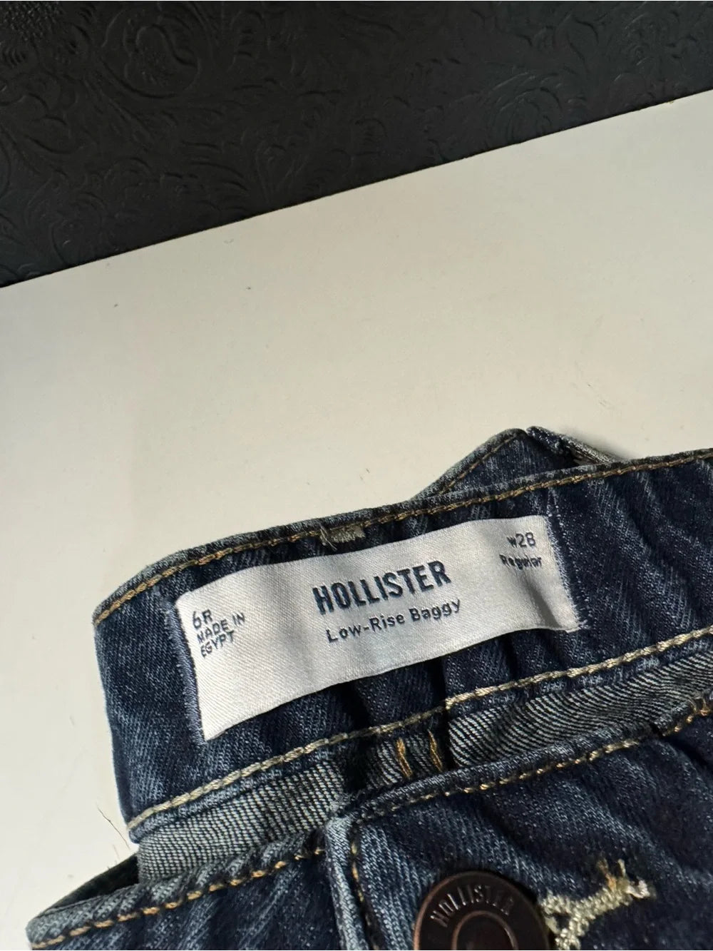 Hollister Baggy Low-Rise and Thigh Relaxed Leg (New)