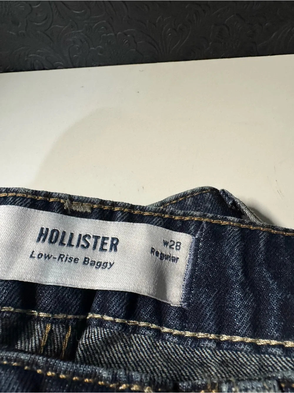 Hollister Baggy Low-Rise and Thigh Relaxed Leg (New)